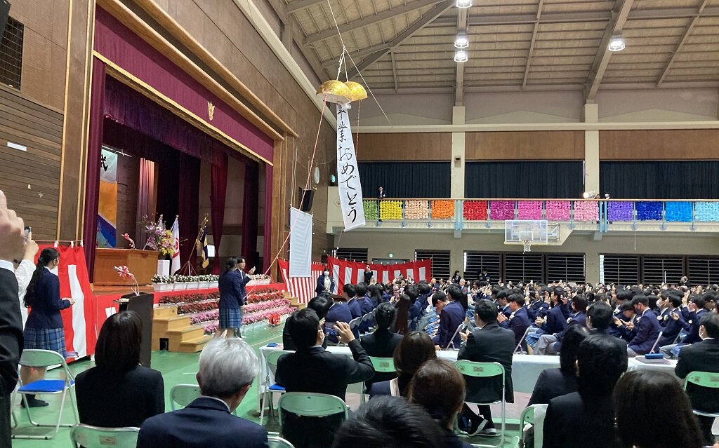 http://www.urasoe-h.open.ed.jp/seikatu/R5_sotugyou4.JPG